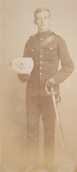 Photo of Egbert Coultis in uniform, link