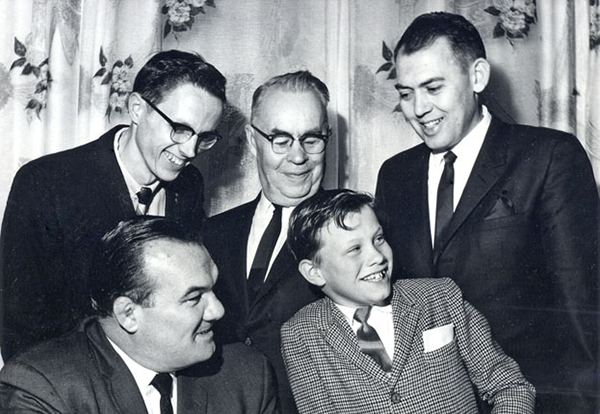 Don Hollingsworth and 4 others at a Rotary Banquet.