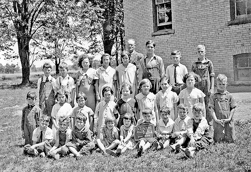 Group children outside of Union School SS#18  & 16 Brooke, 1934.