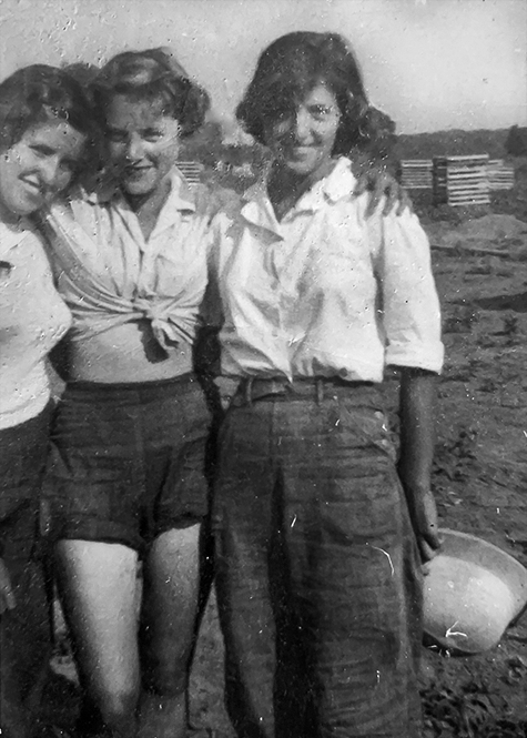 Shirleyan English with Mary Shea (Left) and Mary Ellen Sitter Anderson (Right).