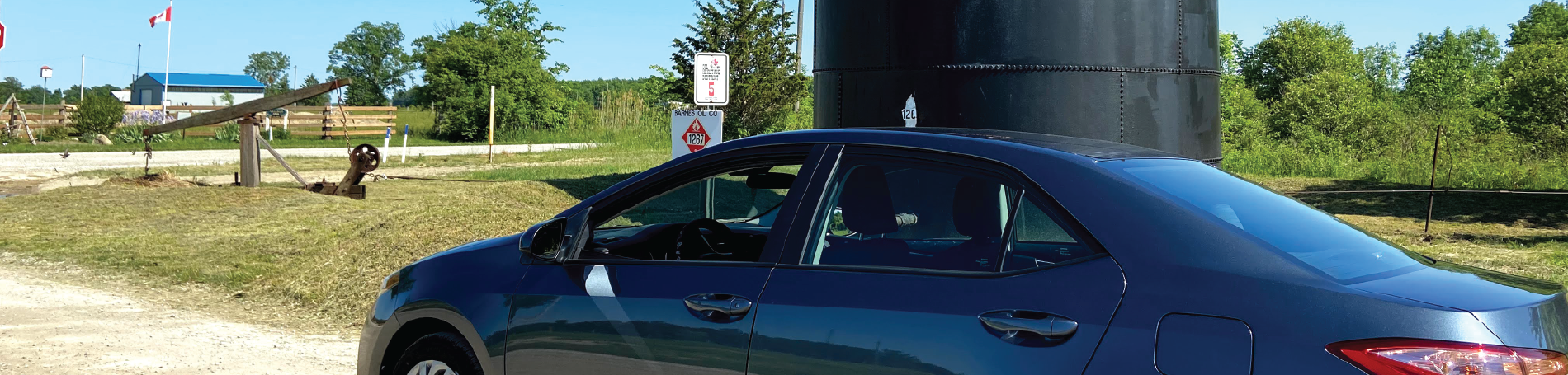 Car parked during driving tour.