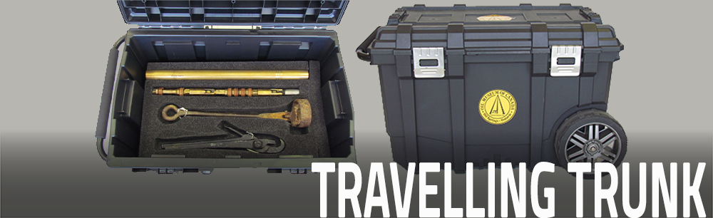 Travelling Trunk, Link